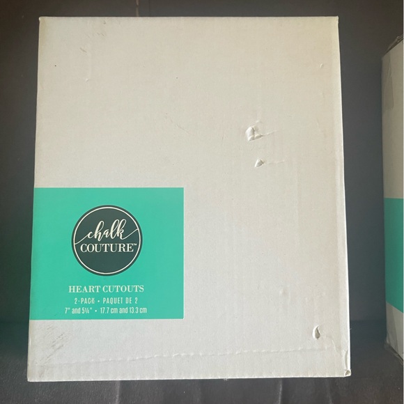 Chalk Couture Heart Cutouts. Set of 2 NIP - Picture 2 of 2